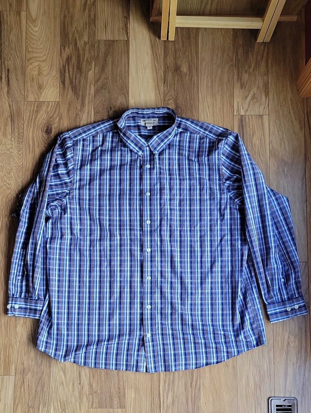 Duluth Trading Co Wrinklefighter Blue Plaid Long-Sleeve Button-Down Shirt